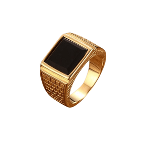 Anel Masculino Dourado Black Stone - RAFINATO