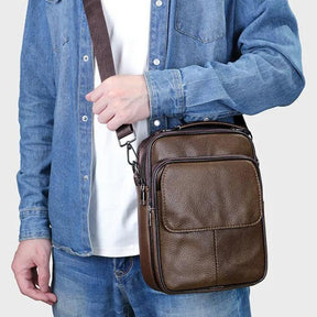 Bolsa Masculina Transversal de Couro Clássica - RAFINATO