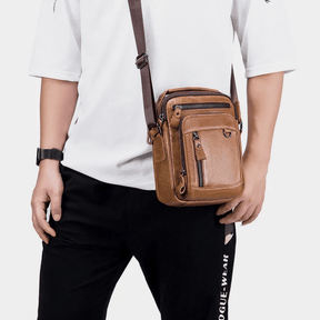 Bolsa Masculina Transversal de Couro Moderna - RAFINATO